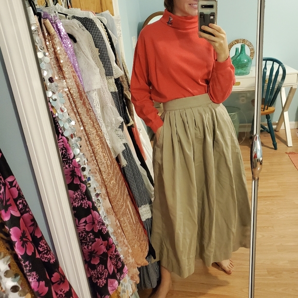 SOLD Vintage Pringle Of Scotland Sports Sweater - Picture 7 of 9